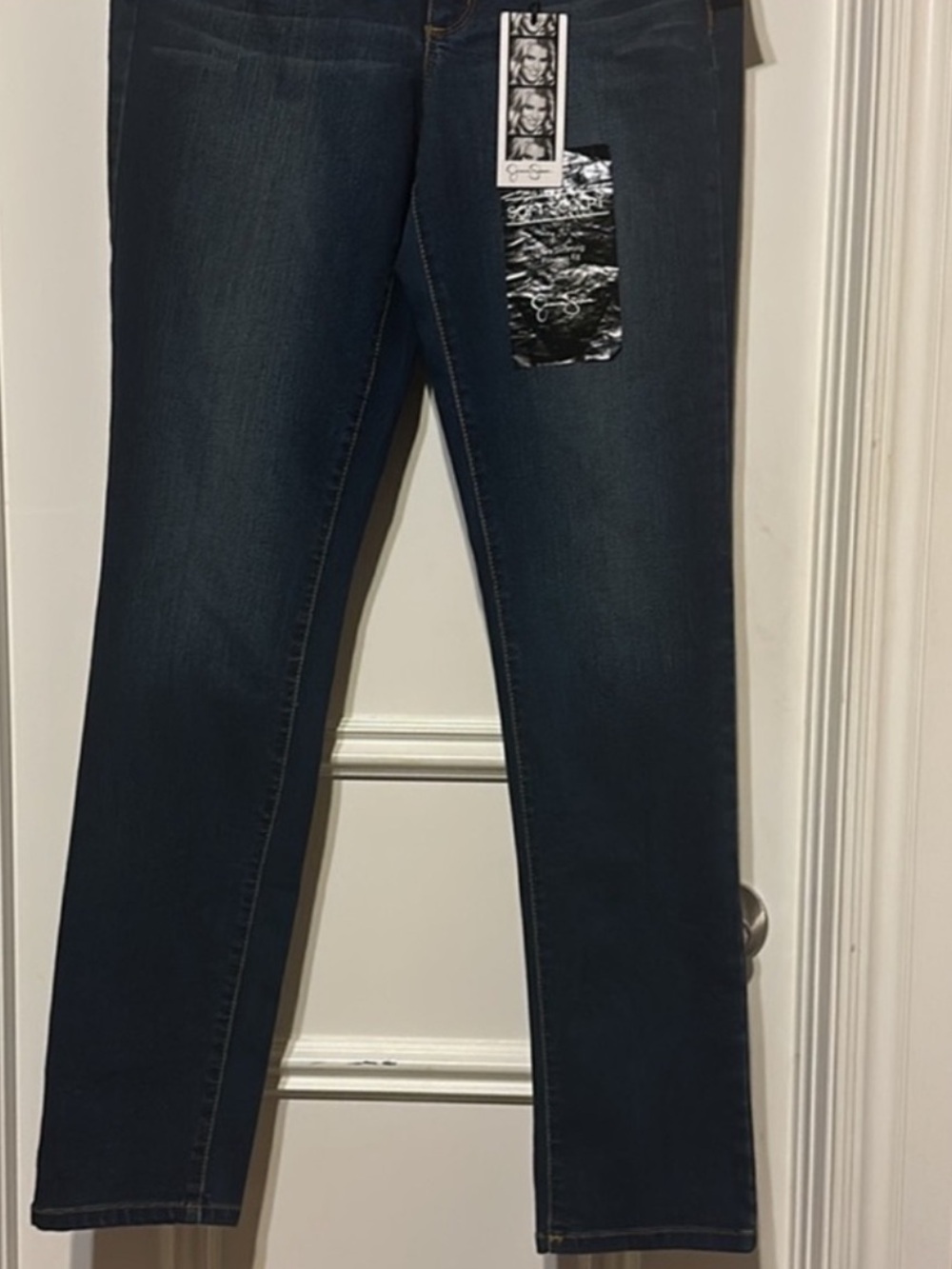 NWT! Jessica Simpson Dark Wash Skinny Denim Blue Jeans Women’s Size 31 - Picture 2 of 5